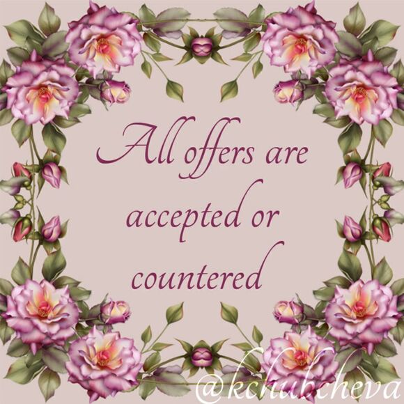 Stranger Things Netflix “Friends Don't Lie” Graphic Tee - Picture 7 of 8